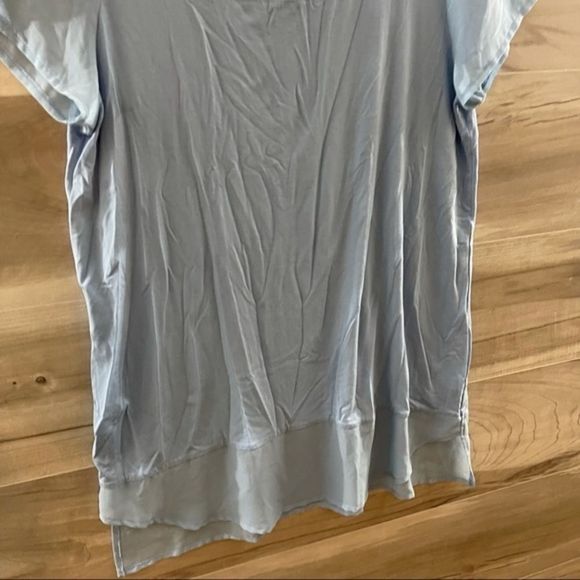 Vince Camuto Short Sleeve Long Blouse - Picture 5 of 8